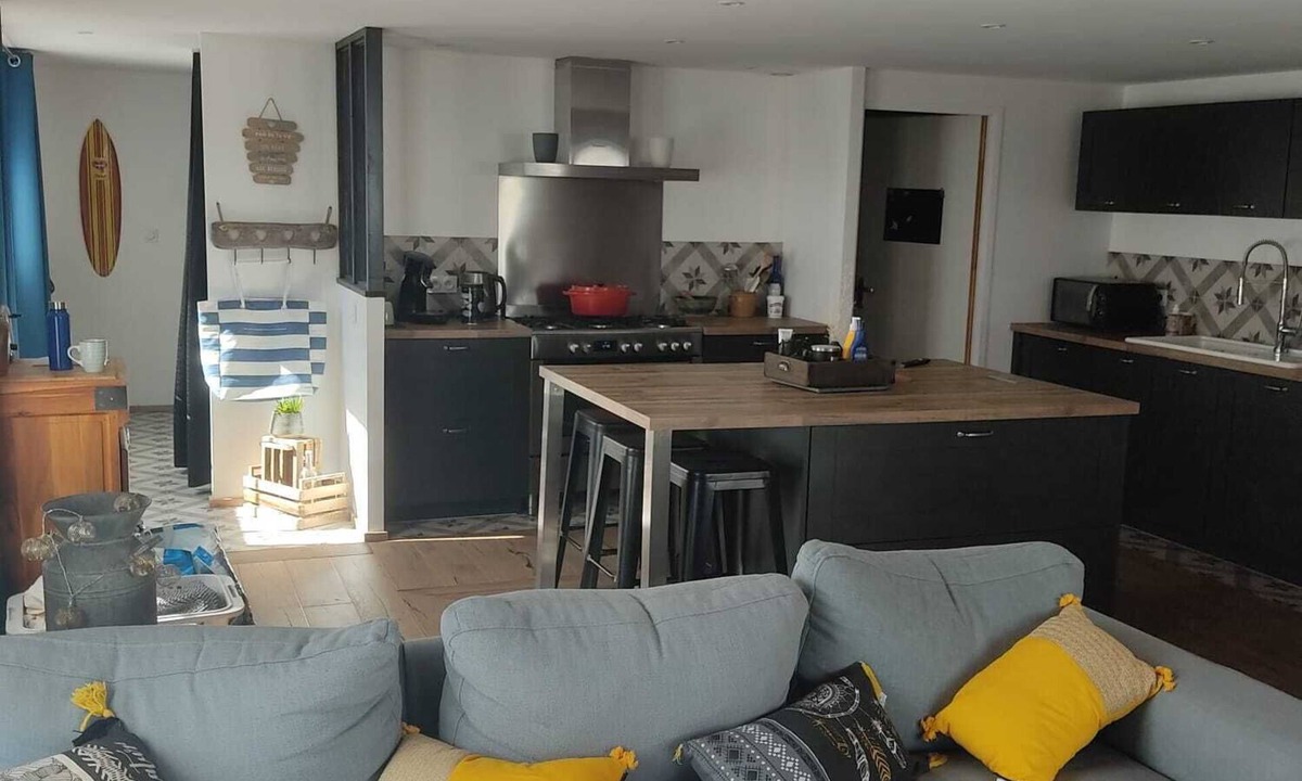 Dompierre-sur-Mer House | À 10 Minutes de l Île de ré