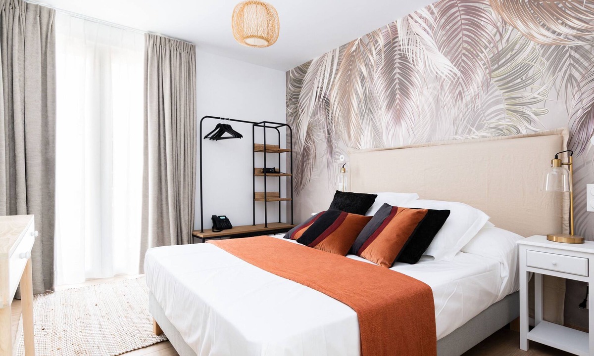 Cerbere House | À 50m de la plage | Chambre 12m² + SDB compacte