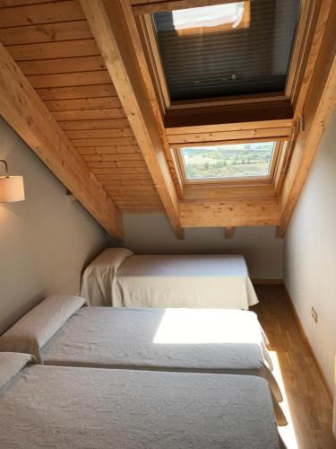 Jaca Apartment | Ático Balcon De Jaca II