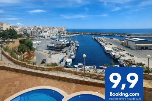 Costa Dorada Apartment | Ático con piscina, terrazas y vistas al mar
