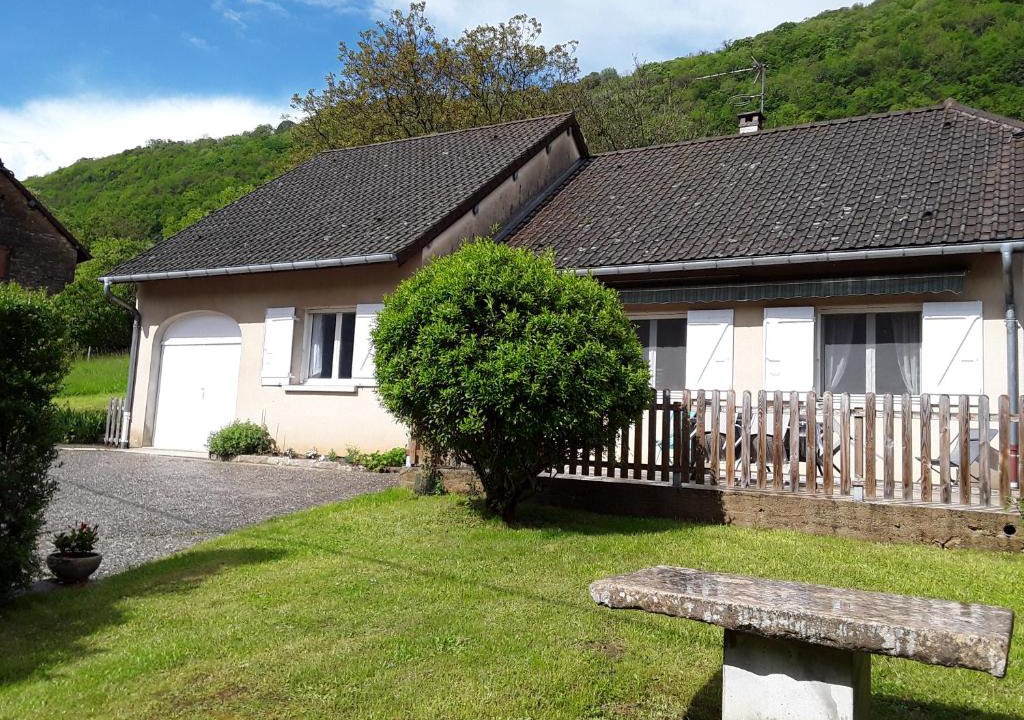 Nevy-sur-Seille House | Écho de la vallee