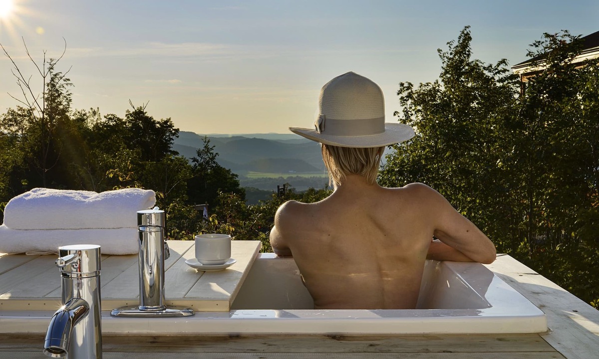 Grenville-sur-la-Rouge Hotel | Éco Spa Highland