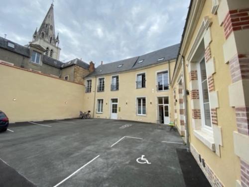 La Fleche Apartment | école 103