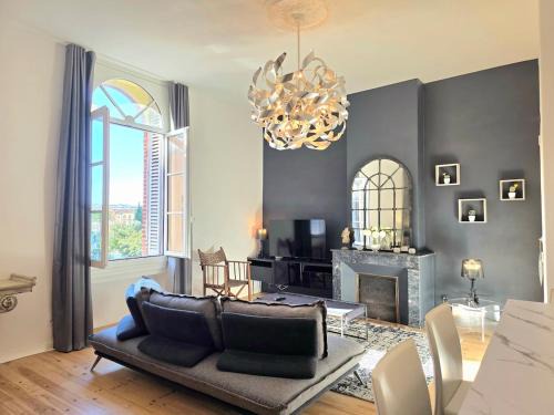 Saint-Jean Apartment | Élégance sur la Place Arago, Vue exceptionnelle