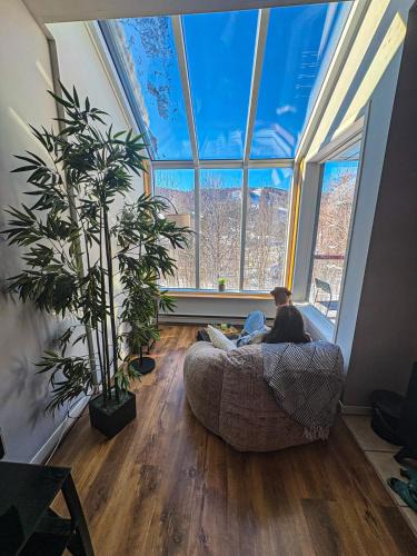 Stoneham Apartment | Élégant condo avec vue sur les pentes