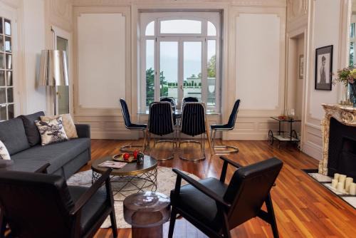 Montreux Apartment | Élevé Collection - Riviera Escape