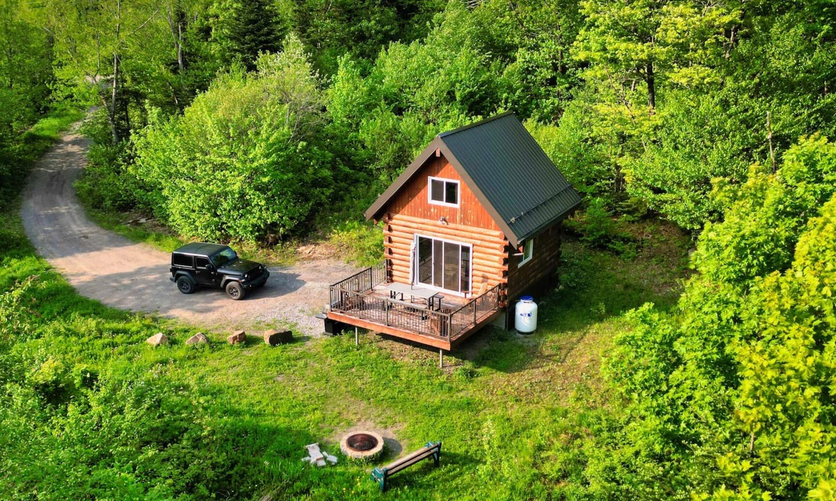 Lac Beauport Cabin | Élisa - Parfait Séjour Pour les Amoureux de la Nature et du Vélo de Montagne