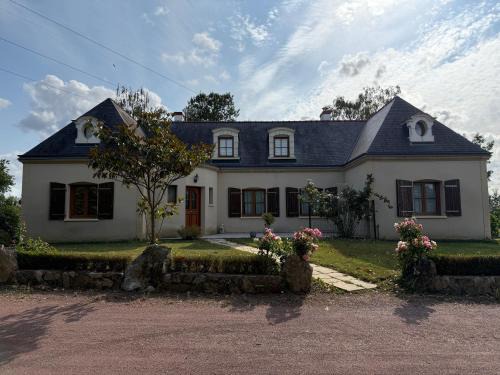 Chanzeaux Bed & Breakfast | Étage complet à la campagne