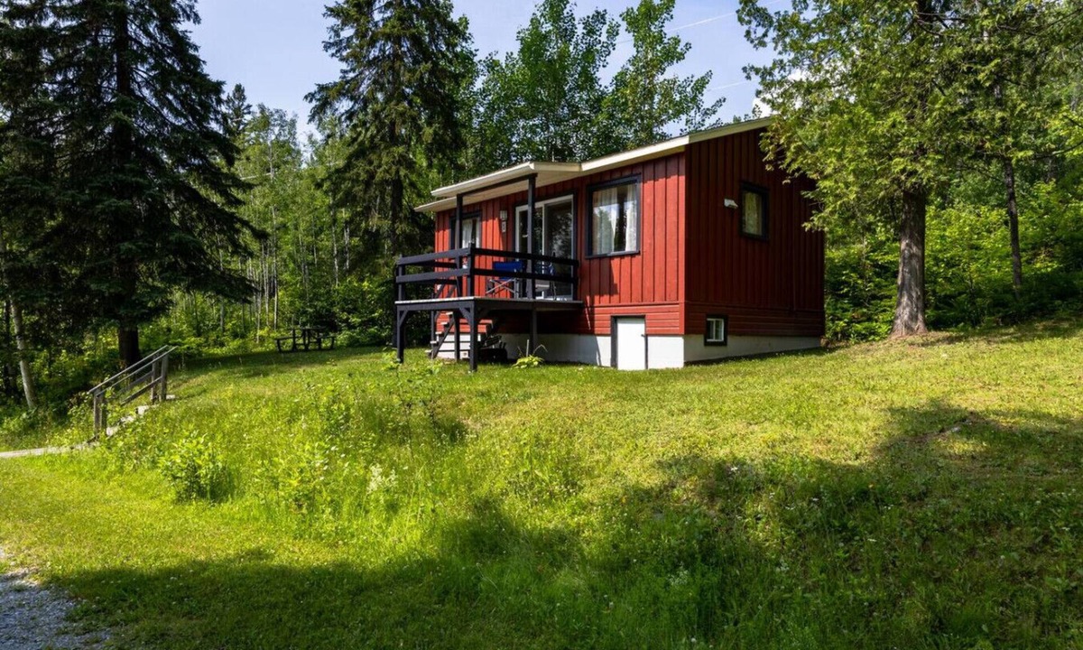 Pohenegamook House | Évasion estivale à deux au Lac Pohénégamook