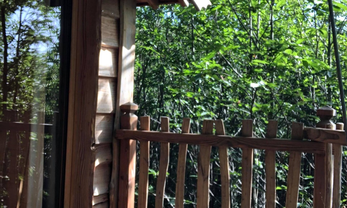 Lempzours House | Ô bois dormant