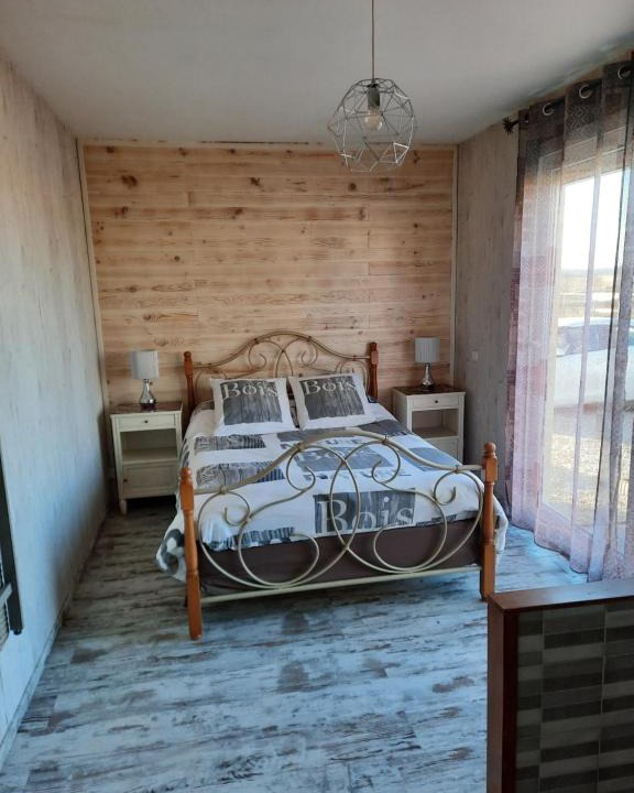 Voillecomte House | ô bout d'la Motte