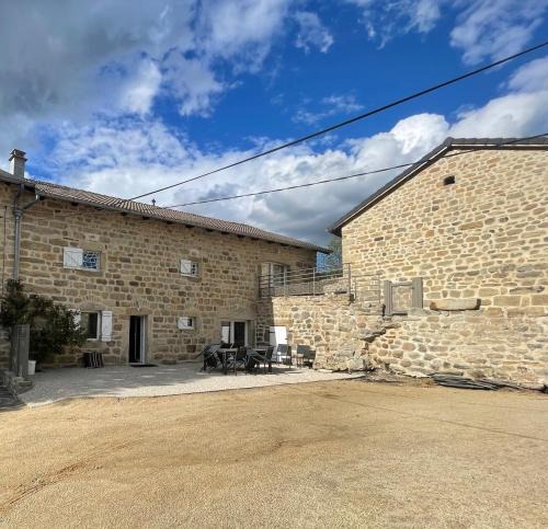 Saint-Pierre-Eynac House | Ô pré de jade