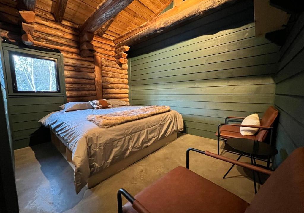 Saint-Simeon Ski Chalet | ÖBois Charlevoix - L'Écurie