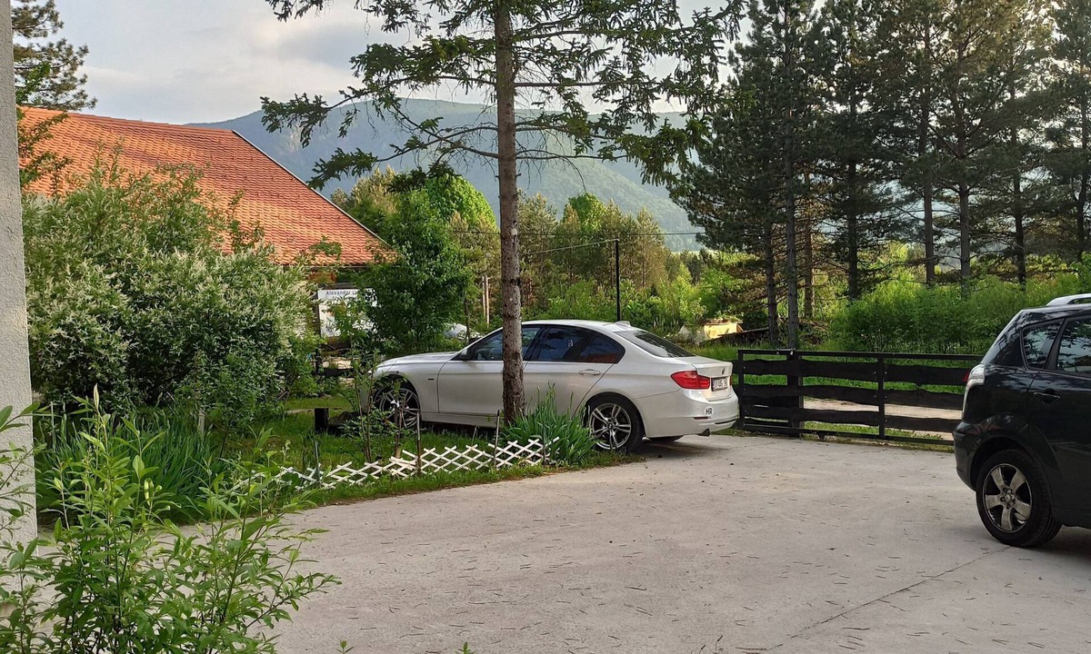 Rudanovac Apartment | Übernachtung für einen unvergesslichen Besuch der Plitvicer Seen by Interhome