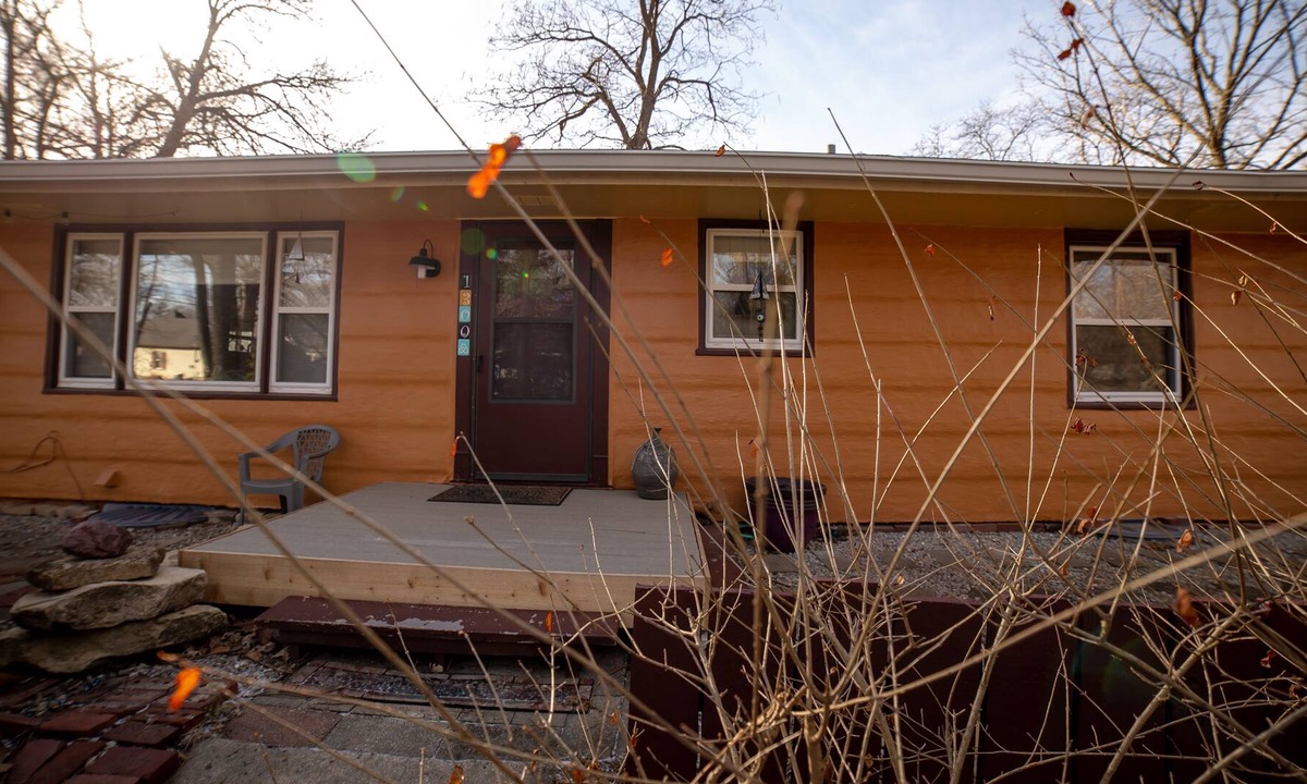 East Lawrence House | Ąrt Ħouse .06mi 2 DT| Garage| No cleaning fees