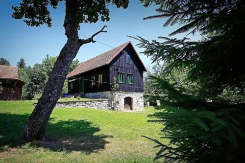 Brod Moravice House | Šajnska Hiža, autentična goranska kuća u prirodi
