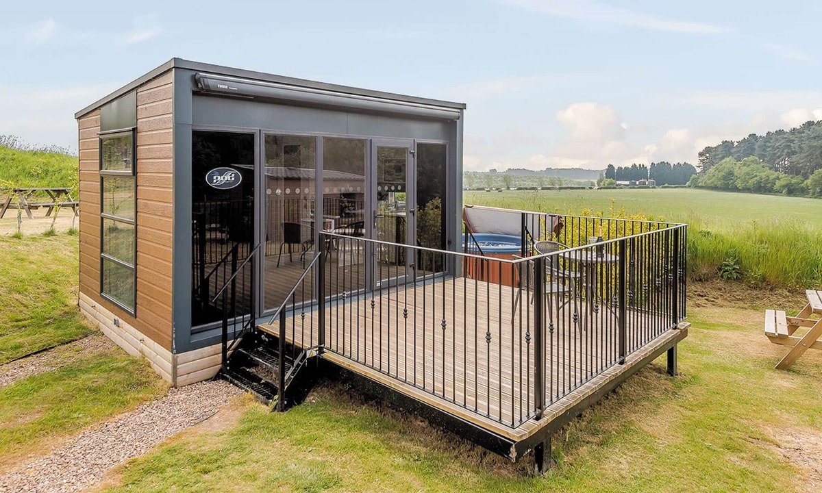 Newark upon Trent Cottage | 0 bedroom accommodation in Oxton