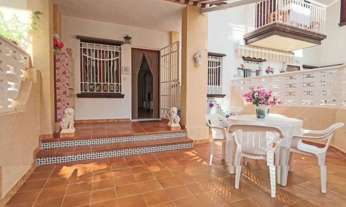 Santa Pola Apartment | 072 - Parque y Playa 006 - comfortHOLIDAYS