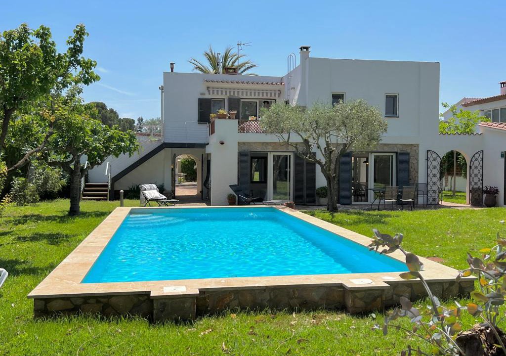 L'Escala Villa | 07301 Casa del Mar