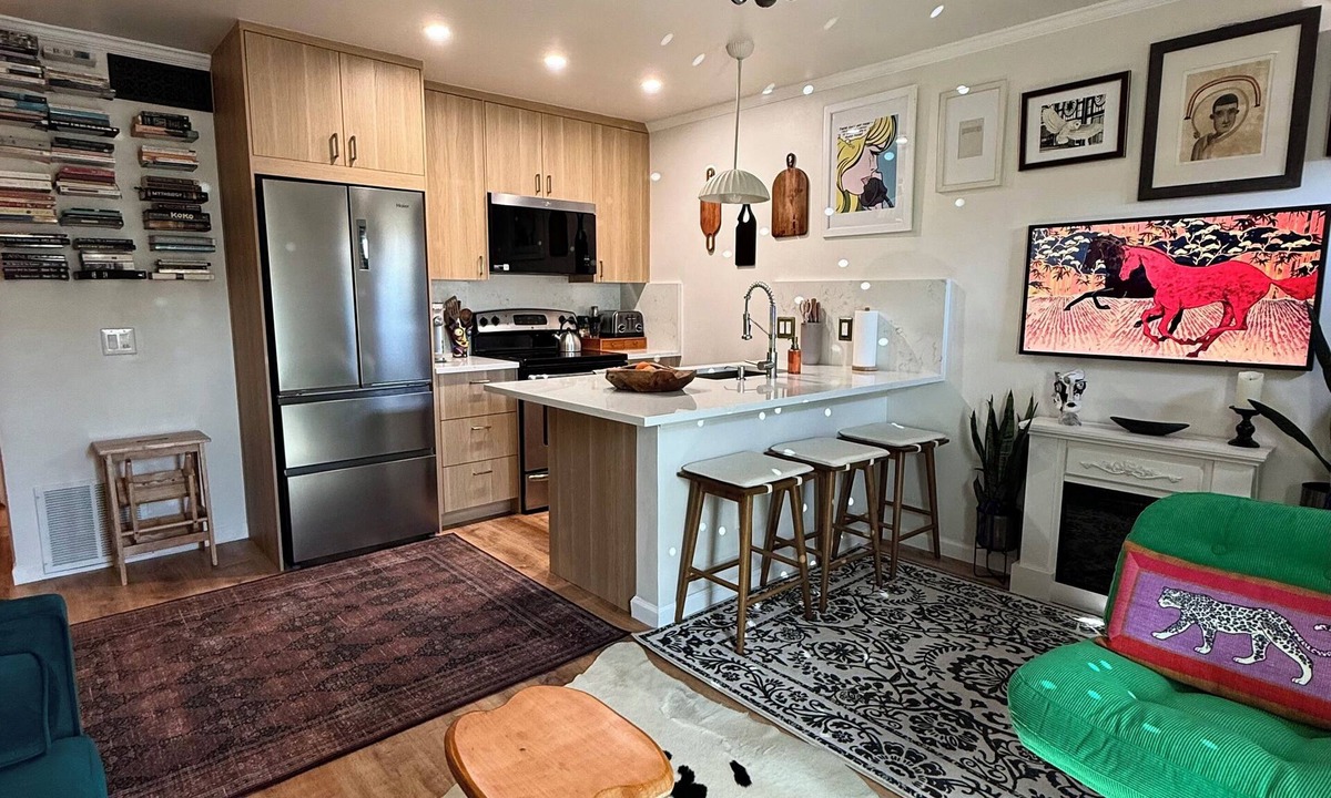 Greater South River City Condo | 1/1 VIBRANT CONDO in THE HEART OF AUSTIN'S 78704!