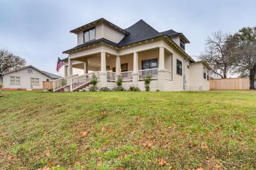 Brenham House | 1/2 Mi to Downtown Shops: Brenham Home w/Fire Pit