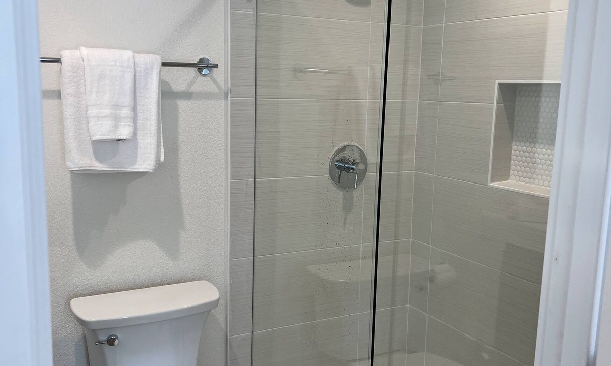 Crescent Park Apartment | 1.7 miles from Stanford University