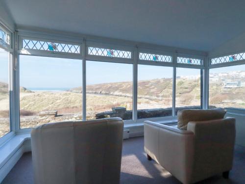 Crantock House | 1 Atlantic View