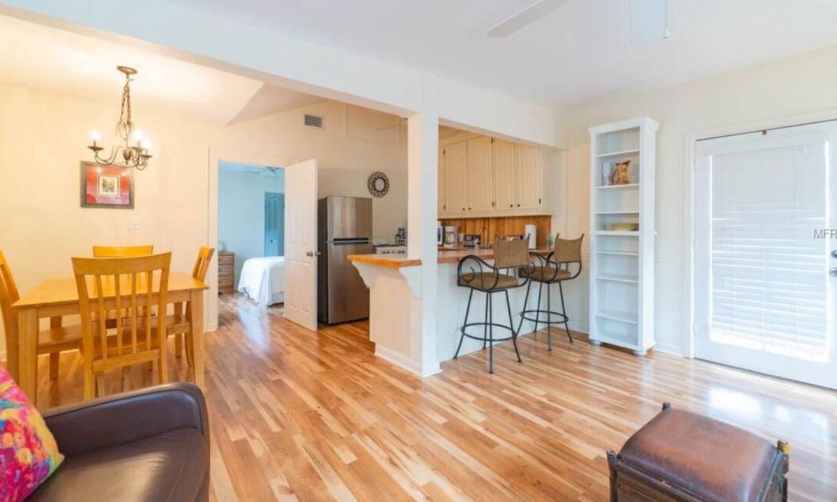 Alta Vista House | 1. Bahia Bungalow near Downtown, Lido & Siesta Key #1