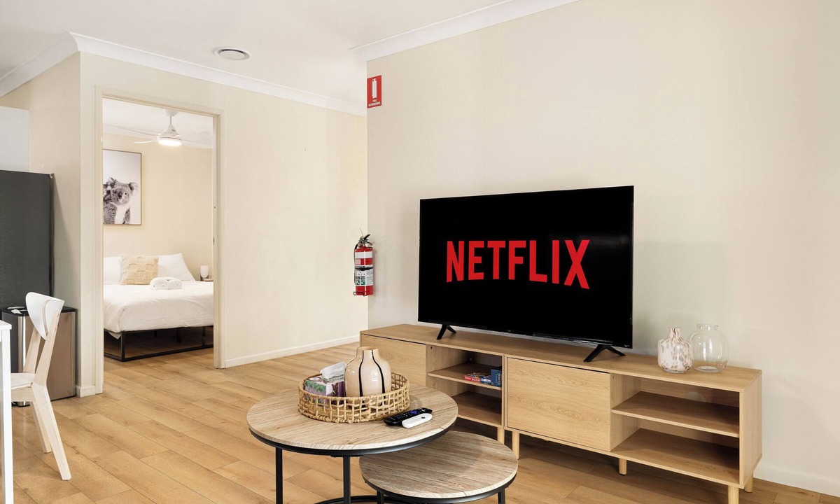 Acacia Ridge Apartment | 1 Bdr Apt! Private Garden! Covered Parking! 12BS1