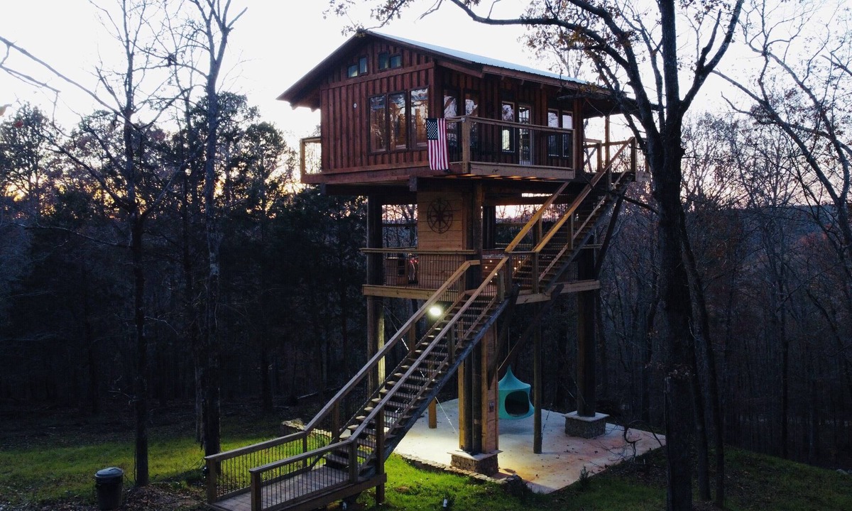 Jackson House | 1 bed 1 bath Treehouse called the Firetower