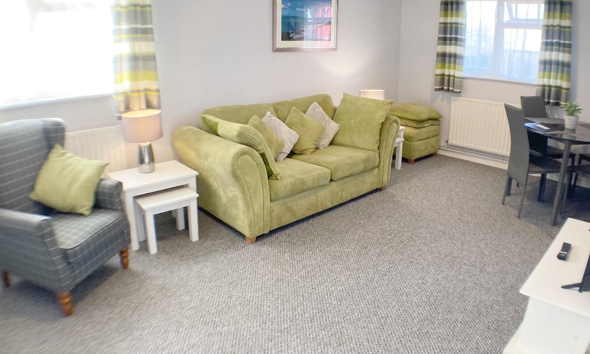 Stevenage Apartment | 1 BED 1234