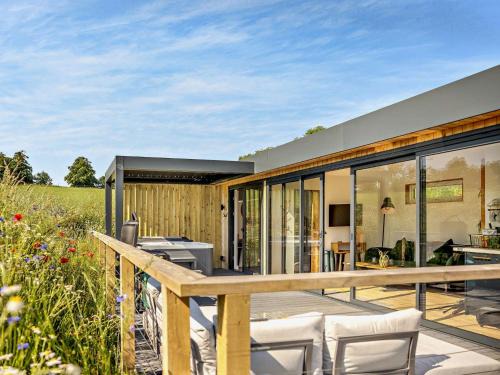 Abberley House | 1 Bed in Abberley 89032