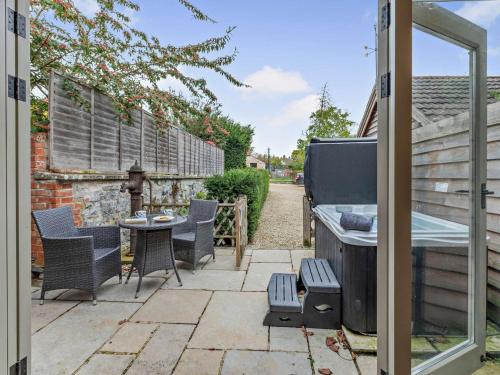 Curry Rivel House | 1 Bed in Curry Rivel 41489