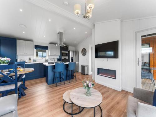 Port Glasgow House | 1 Bed in Langbank oc-95385