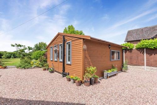 Elmesthorpe Cabin | 1 Bed in Lawnhead oc-w32576