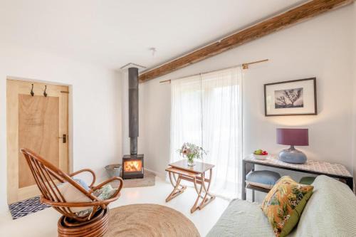 Faversham House | 1 Bed in Luddenham oc-s32602