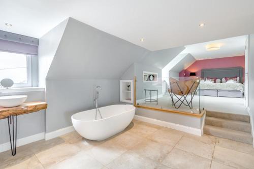 Cupar House | 1 Bed in Newburgh oc-h32593