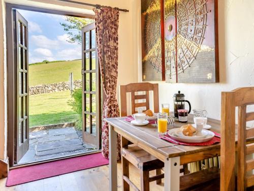 Pen-clawdd House | 1 Bed in Penclawdd 77981