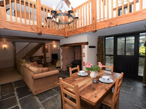 Black Torrington House | 1 Bed in Shebbear HIHID