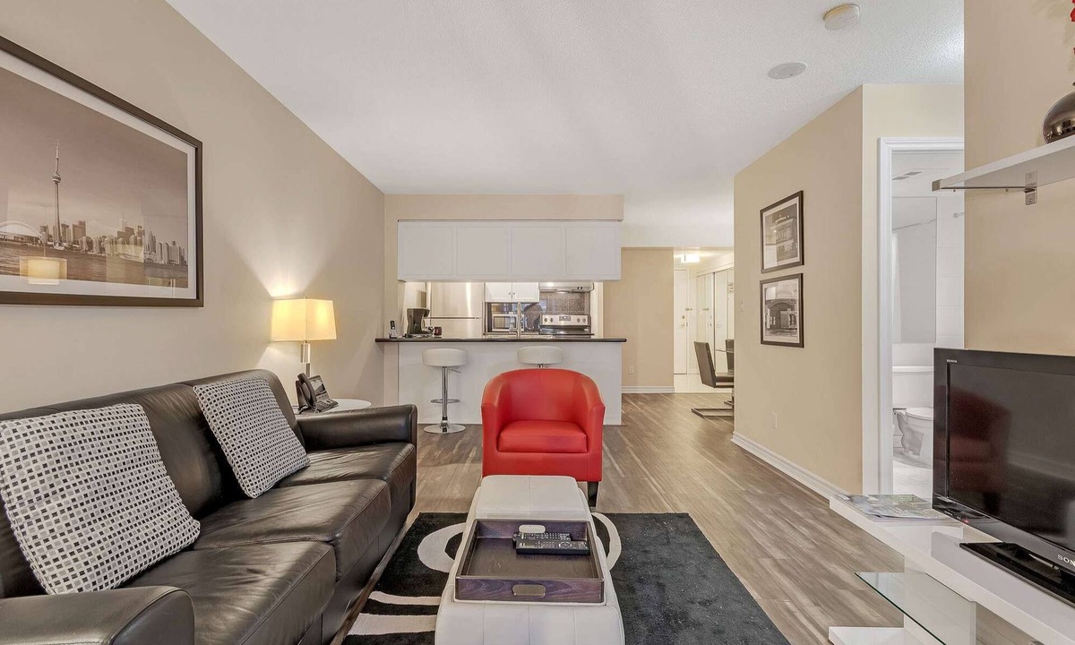 Downtown Toronto Apartment | 1 Bedroom/1 Bathroom Suite