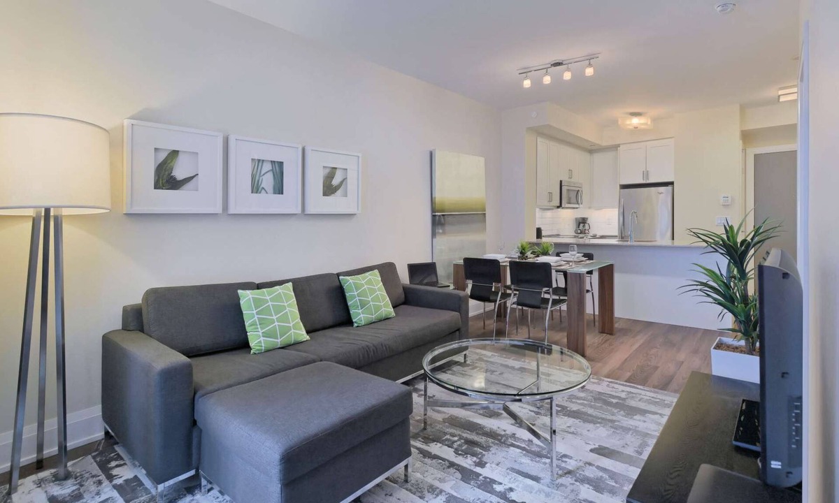 Old Mill Apartment | 1 Bedroom/1 Bathroom Suite