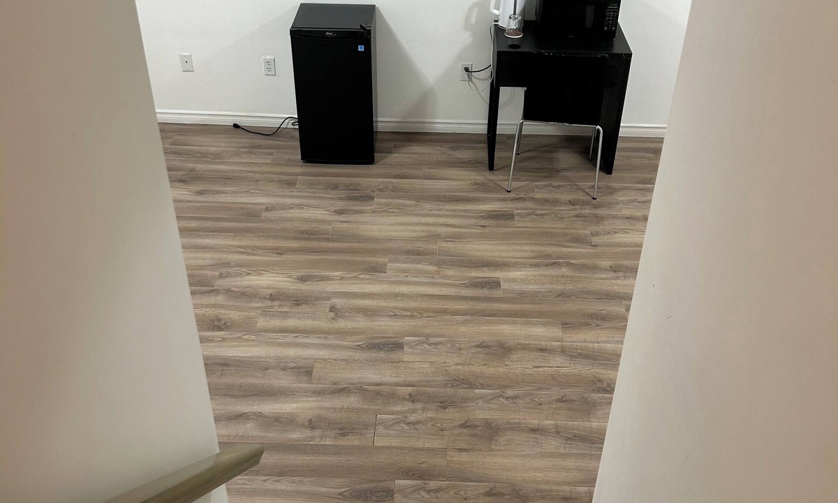 Guelph House | 1 Bedroom 1Bath