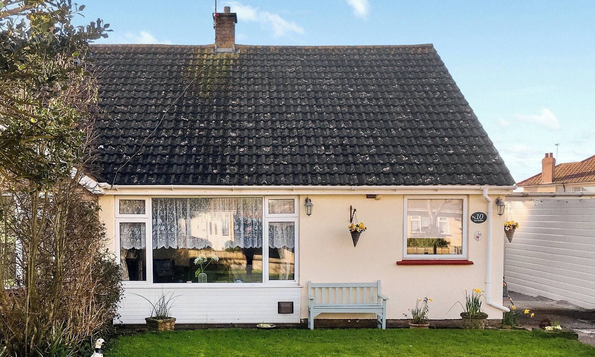 Uphill Cottage | 1 bedroom accommodation in Uphill, near Weston-Super-Mare