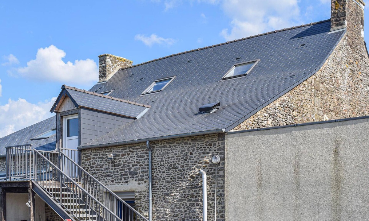 Plouer-sur-Rance Apartment | 1 bedroom accommodation in Plouër sur Rance