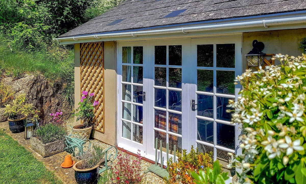 East Horrington Cottage | 1 bedroom accommodation in Shepton Mallet