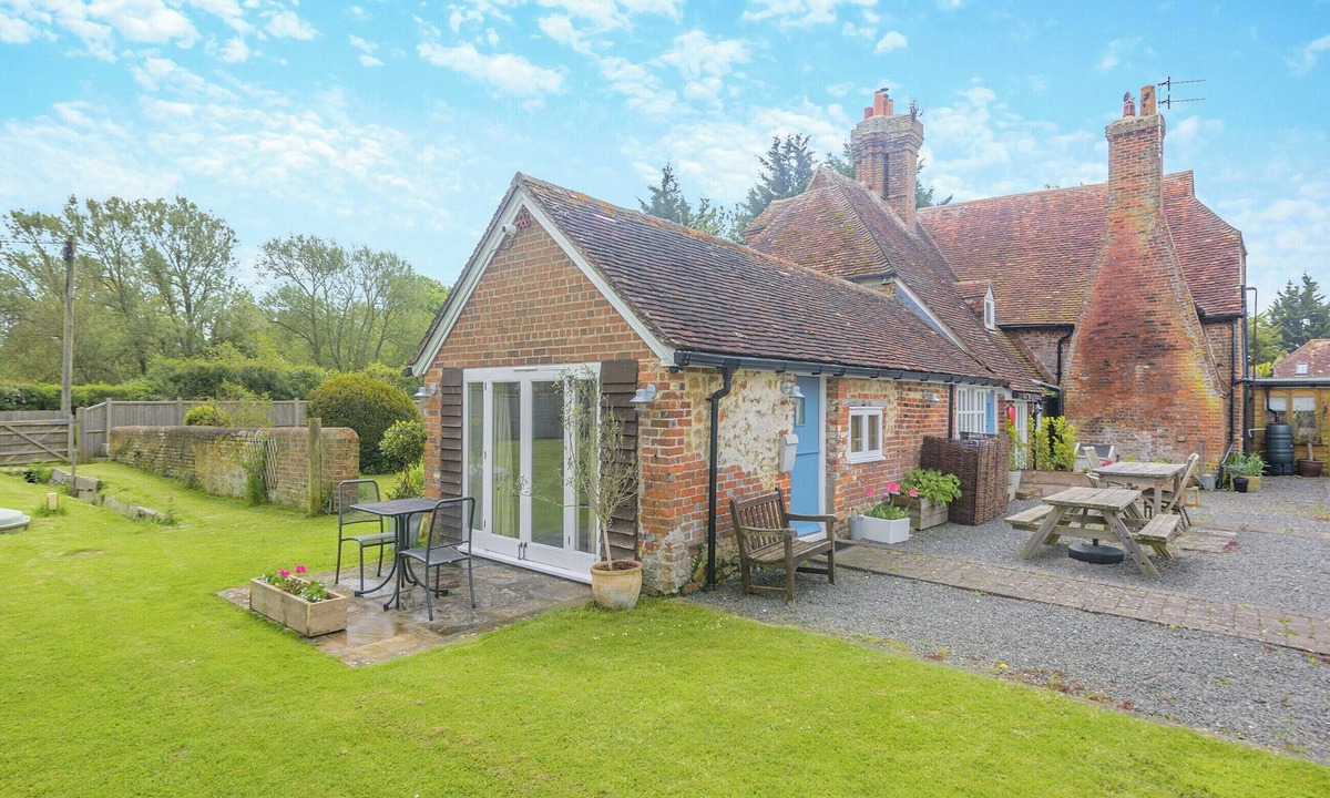 Bognor Regis Cottage | 1 bedroom accommodation in Bognor Regis