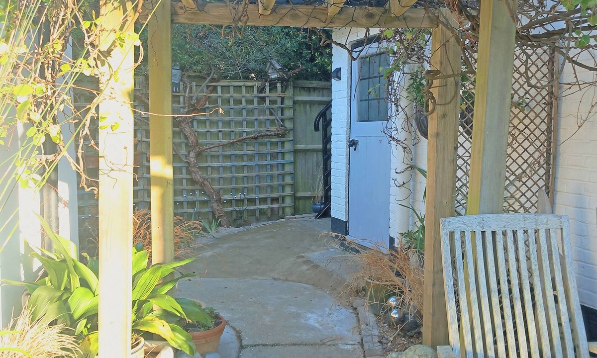 Middleton-on-Sea Apartment | 1 bedroom accommodation in Bognor Regis