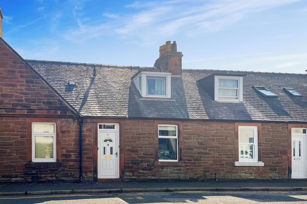 Castle Douglas Cottage | 1 bedroom accommodation in Castle Douglas