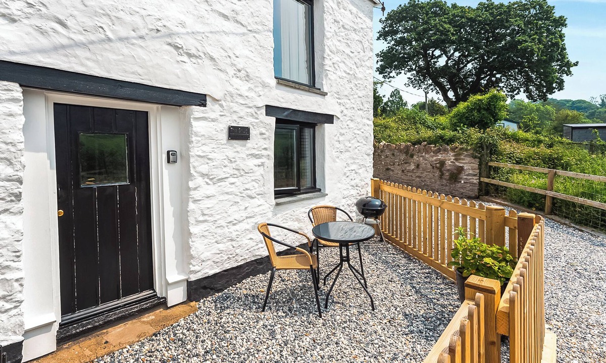 Combe Martin Cottage | 1 bedroom accommodation in Combe Martin