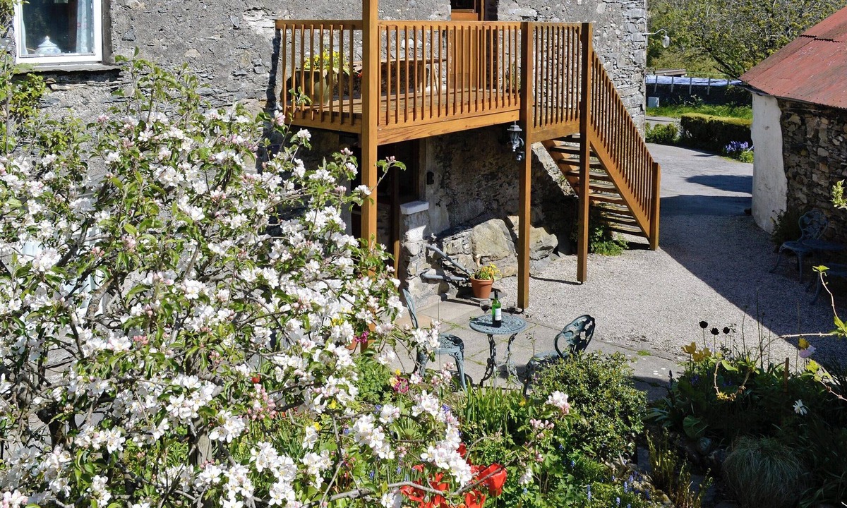 Lowick Cottage | 1 bedroom accommodation in Lowick Bridge